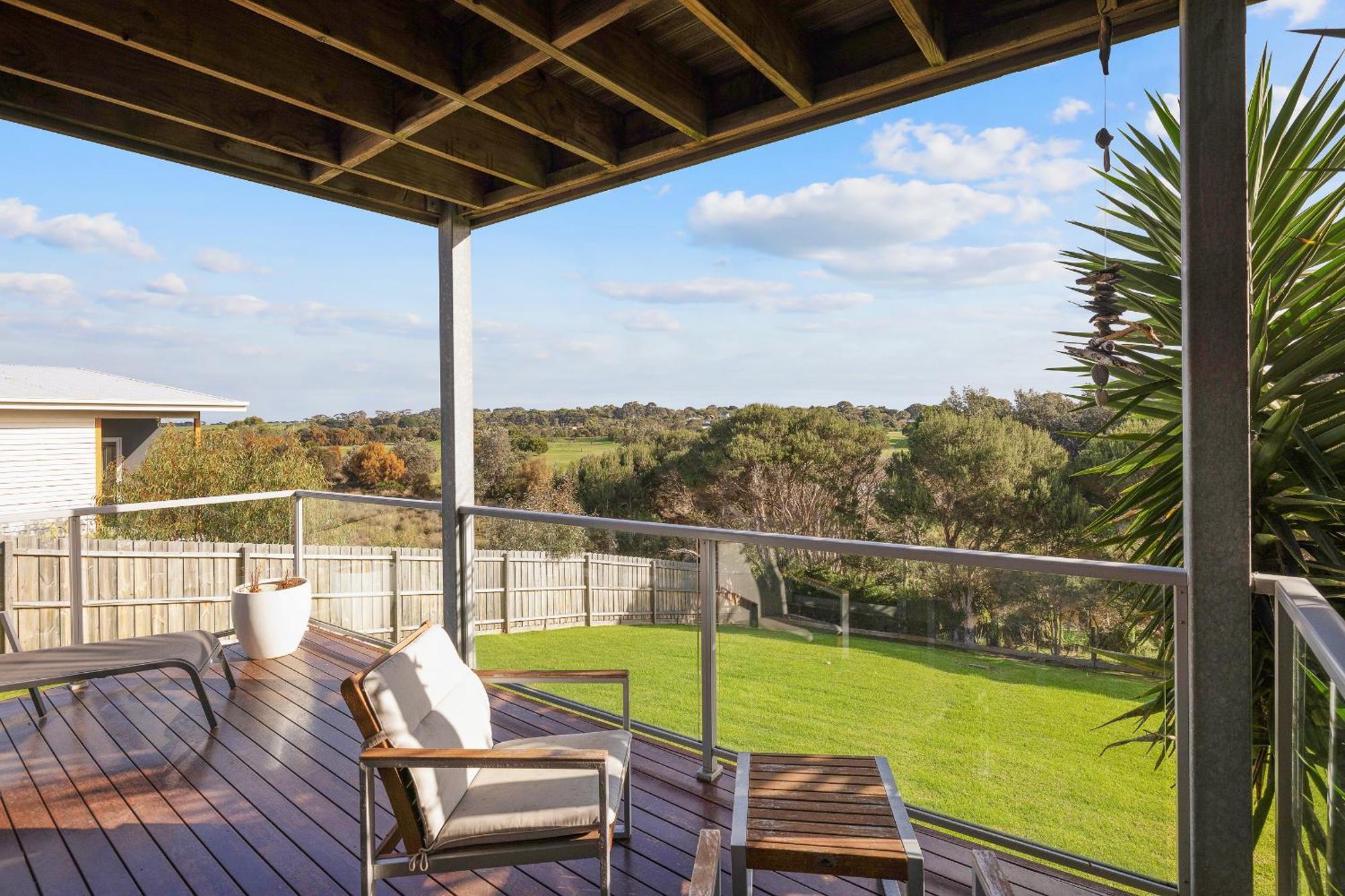 Saltwater Breeze Retreat Villa Cowes Exterior photo