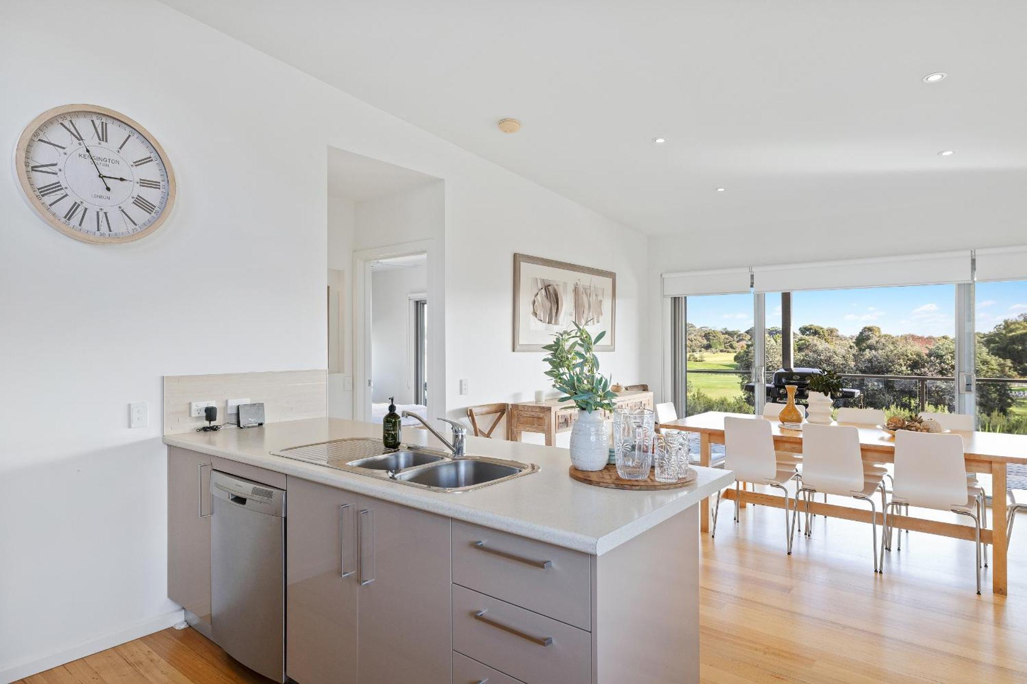 Saltwater Breeze Retreat Villa Cowes Exterior photo